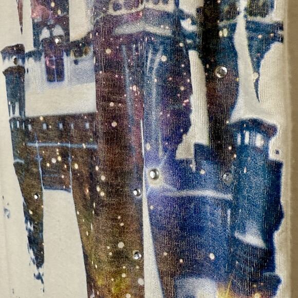 Disney Parks 2017 Cinderella Castle Graphic Tee Rhinestones Women’s Small USA - Picture 6 of 13